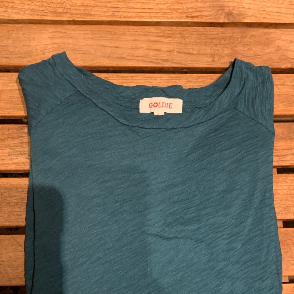 EUC GOLDIE LEWINTER Luxury Teal Crew Neck Lightweight Long Sleeve Tee Small - Picture 3 of 7